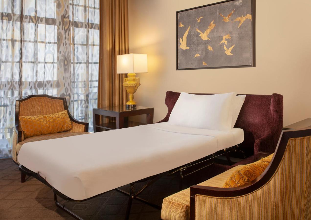 ดิ แอชตัน โฮเต็ล ฟอร์ตเวิร์ท Hotel ภายนอก รูปภาพ